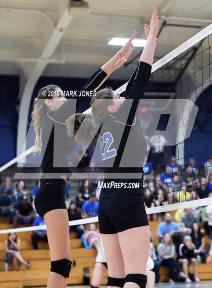 Thumbnail 1 in Fountain Hills vs. Valley Christian (AIA D3 Semifinal) photogallery.