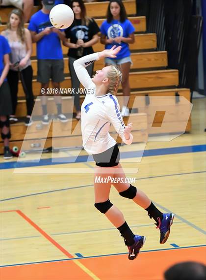 Thumbnail 3 in Fountain Hills vs. Valley Christian (AIA D3 Semifinal) photogallery.