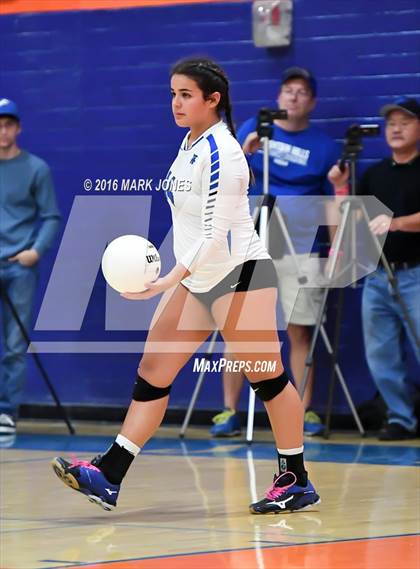 Thumbnail 3 in Fountain Hills vs. Valley Christian (AIA D3 Semifinal) photogallery.