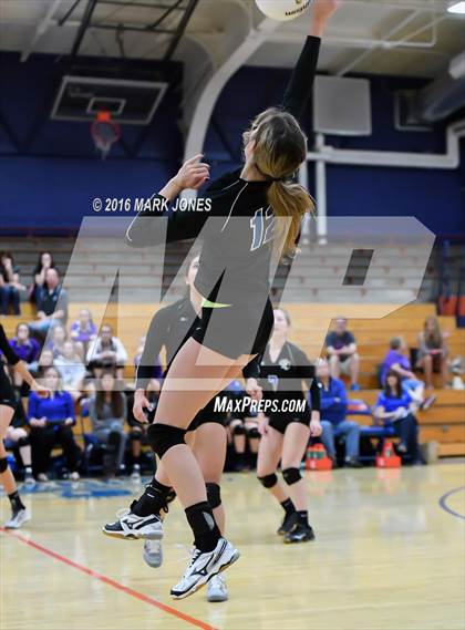 Thumbnail 2 in Fountain Hills vs. Valley Christian (AIA D3 Semifinal) photogallery.