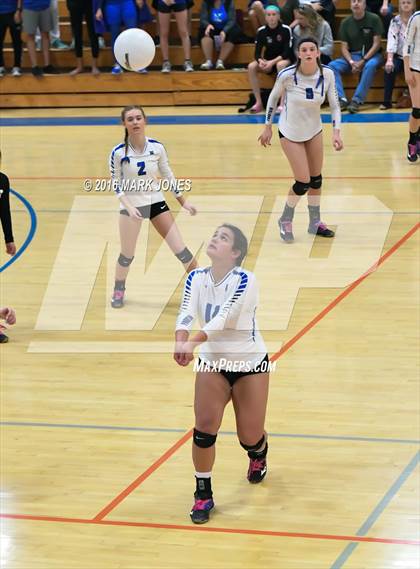 Thumbnail 3 in Fountain Hills vs. Valley Christian (AIA D3 Semifinal) photogallery.