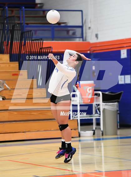 Thumbnail 3 in Fountain Hills vs. Valley Christian (AIA D3 Semifinal) photogallery.