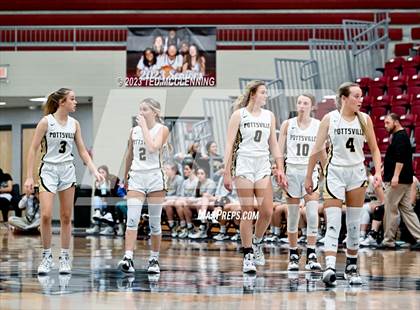 Thumbnail 3 in Gravette vs Pottsville (AAA 4A-North Regional first round) photogallery.