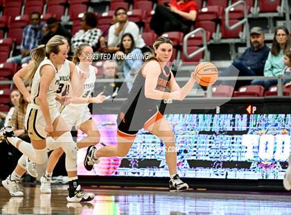 Thumbnail 1 in Gravette vs Pottsville (AAA 4A-North Regional first round) photogallery.