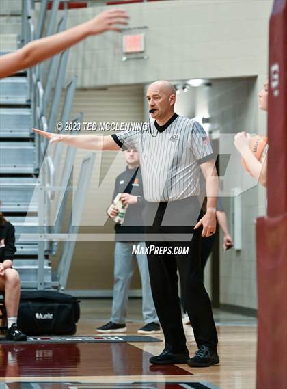 Thumbnail 2 in Gravette vs Pottsville (AAA 4A-North Regional first round) photogallery.