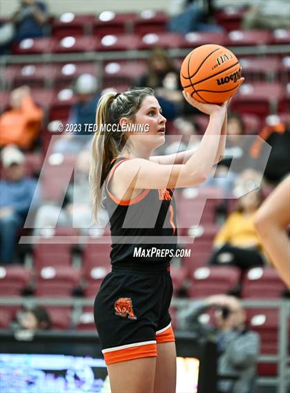 Thumbnail 3 in Gravette vs Pottsville (AAA 4A-North Regional first round) photogallery.