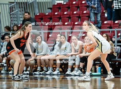 Thumbnail 2 in Gravette vs Pottsville (AAA 4A-North Regional first round) photogallery.