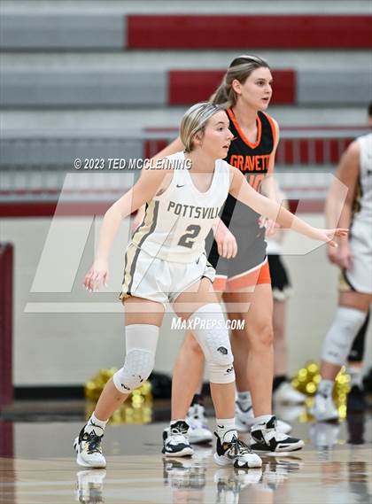 Thumbnail 3 in Gravette vs Pottsville (AAA 4A-North Regional first round) photogallery.