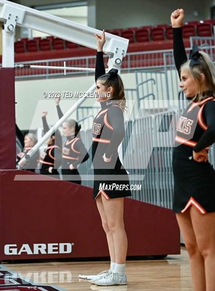 Thumbnail 3 in Gravette vs Pottsville (AAA 4A-North Regional first round) photogallery.