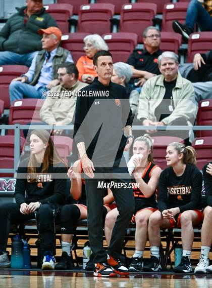 Thumbnail 1 in Gravette vs Pottsville (AAA 4A-North Regional first round) photogallery.