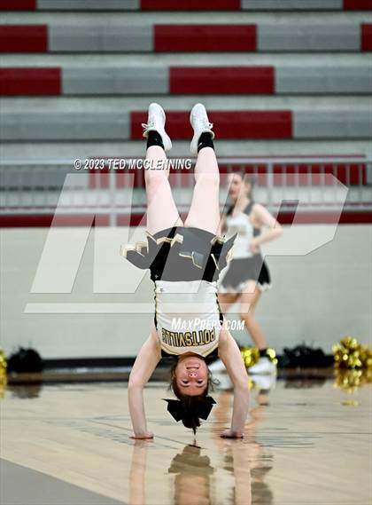 Thumbnail 2 in Gravette vs Pottsville (AAA 4A-North Regional first round) photogallery.