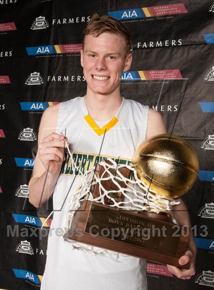 Thumbnail 2 in Valley Christian @ Gilbert Christian (AIA D3 Finals) photogallery.