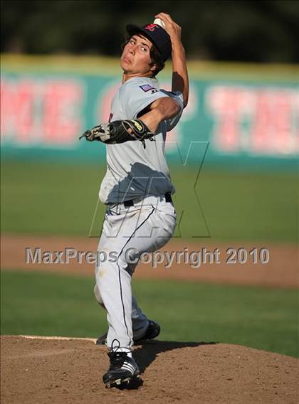 Thumbnail 3 in  Sheldon vs Liberty (Fresno Easter Classic) photogallery.