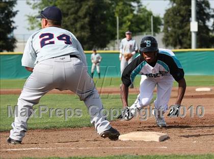 Thumbnail 2 in  Sheldon vs Liberty (Fresno Easter Classic) photogallery.