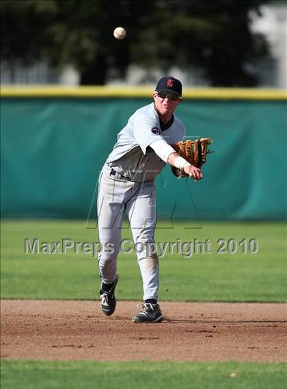 Thumbnail 3 in  Sheldon vs Liberty (Fresno Easter Classic) photogallery.