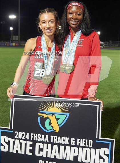 Thumbnail 1 in FHSAA 4A Final (Awards) photogallery.