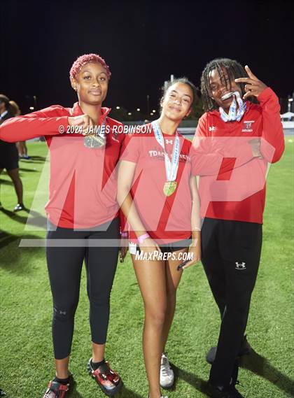 Thumbnail 2 in FHSAA 4A Final (Awards) photogallery.
