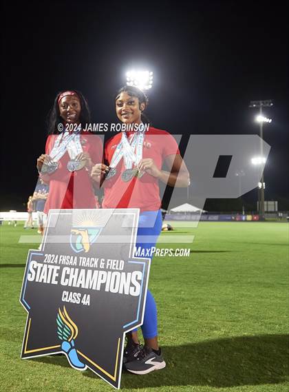 Thumbnail 3 in FHSAA 4A Final (Awards) photogallery.