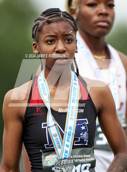 Thumbnail 2 in FHSAA 4A Final (Awards) photogallery.