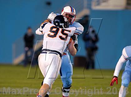 Thumbnail 3 in Sachse vs. Skyline (UIL 5A Area Playoff) photogallery.