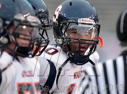 Thumbnail 1 in Sachse vs. Skyline (UIL 5A Area Playoff) photogallery.