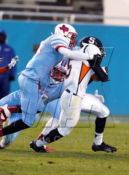 Thumbnail 1 in Sachse vs. Skyline (UIL 5A Area Playoff) photogallery.