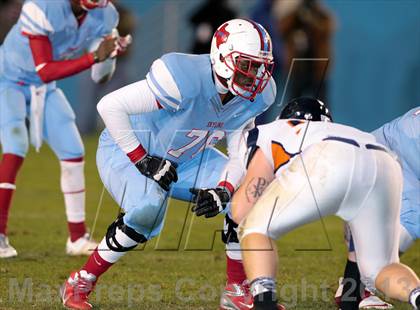 Thumbnail 1 in Sachse vs. Skyline (UIL 5A Area Playoff) photogallery.