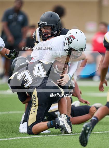 Thumbnail 1 in Porter vs Galena Park (B Team) photogallery.