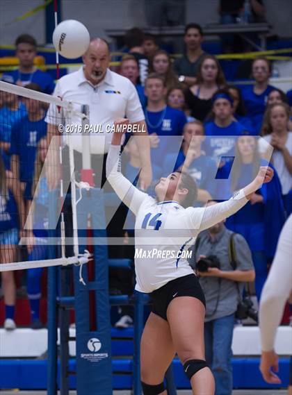 Thumbnail 3 in Fountain Hills vs Northwest Christian (AIA D3 Championship) photogallery.