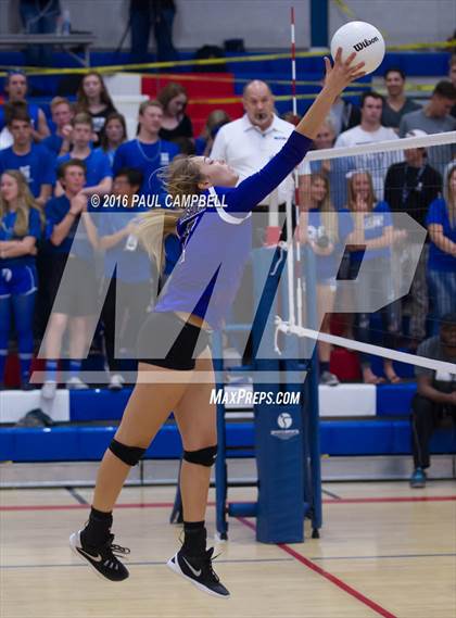 Thumbnail 1 in Fountain Hills vs Northwest Christian (AIA D3 Championship) photogallery.