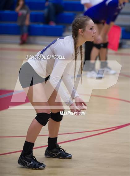 Thumbnail 3 in Fountain Hills vs Northwest Christian (AIA D3 Championship) photogallery.