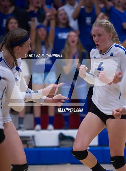 Thumbnail 3 in Fountain Hills vs Northwest Christian (AIA D3 Championship) photogallery.