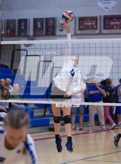 Thumbnail 1 in Fountain Hills vs Northwest Christian (AIA D3 Championship) photogallery.