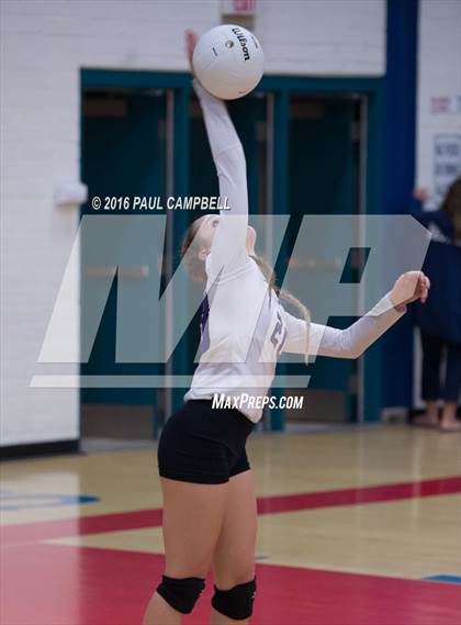 Thumbnail 3 in Fountain Hills vs Northwest Christian (AIA D3 Championship) photogallery.