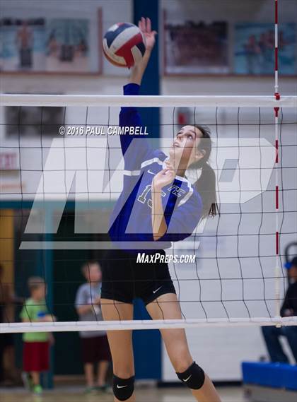 Thumbnail 1 in Fountain Hills vs Northwest Christian (AIA D3 Championship) photogallery.