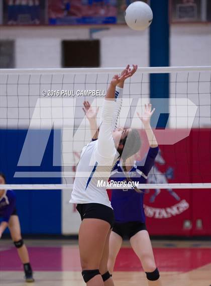 Thumbnail 1 in Fountain Hills vs Northwest Christian (AIA D3 Championship) photogallery.
