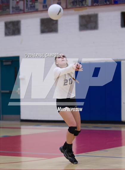 Thumbnail 1 in Fountain Hills vs Northwest Christian (AIA D3 Championship) photogallery.
