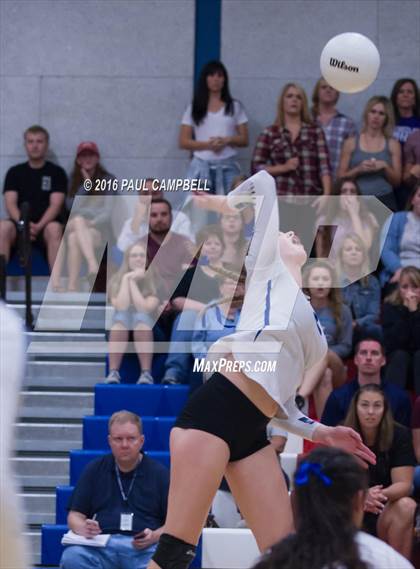 Thumbnail 2 in Fountain Hills vs Northwest Christian (AIA D3 Championship) photogallery.