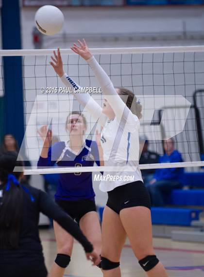 Thumbnail 1 in Fountain Hills vs Northwest Christian (AIA D3 Championship) photogallery.