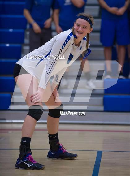 Thumbnail 3 in Fountain Hills vs Northwest Christian (AIA D3 Championship) photogallery.
