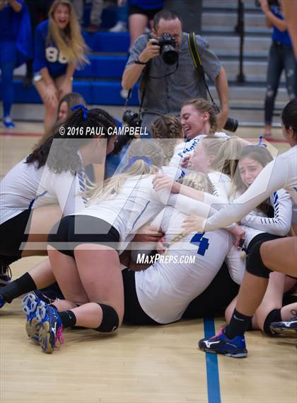 Thumbnail 1 in Fountain Hills vs Northwest Christian (AIA D3 Championship) photogallery.