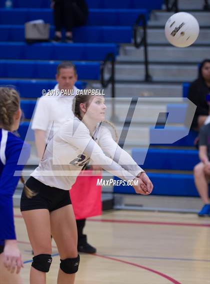 Thumbnail 1 in Fountain Hills vs Northwest Christian (AIA D3 Championship) photogallery.