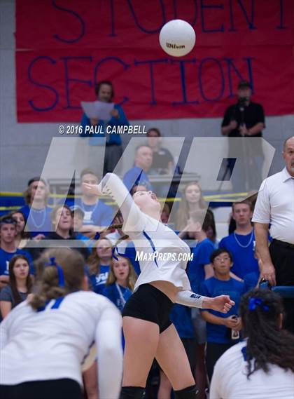 Thumbnail 3 in Fountain Hills vs Northwest Christian (AIA D3 Championship) photogallery.