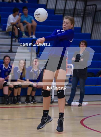 Thumbnail 2 in Fountain Hills vs Northwest Christian (AIA D3 Championship) photogallery.