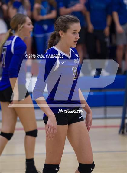 Thumbnail 2 in Fountain Hills vs Northwest Christian (AIA D3 Championship) photogallery.