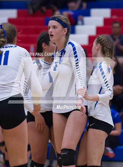 Thumbnail 1 in Fountain Hills vs Northwest Christian (AIA D3 Championship) photogallery.