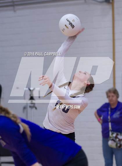 Thumbnail 3 in Fountain Hills vs Northwest Christian (AIA D3 Championship) photogallery.