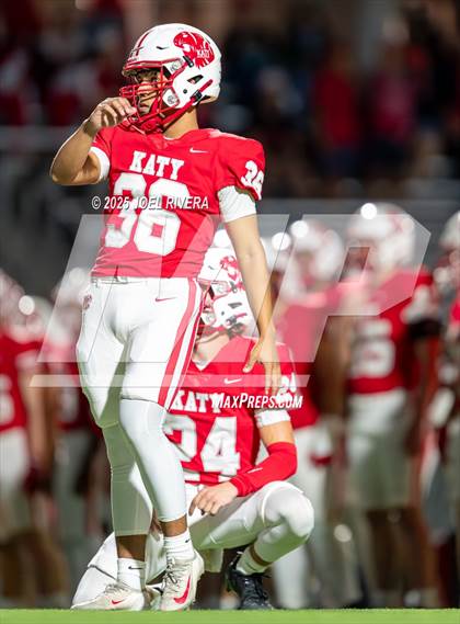 Thumbnail 3 in George Ranch @ Katy (UIL Football D2 Region III Bi-District) photogallery.