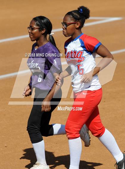 Thumbnail 3 in Archer School for Girls vs. Serra (CIF SS D7 Final) photogallery.