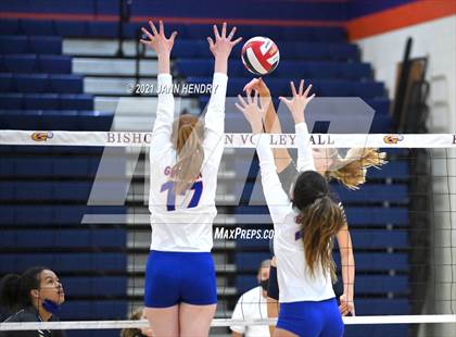 Thumbnail 2 in Foothill @ Bishop Gorman photogallery.
